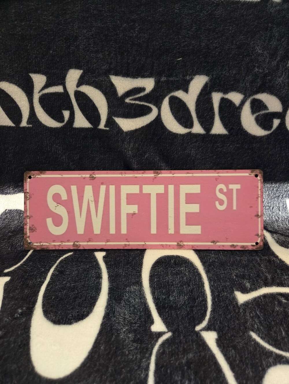 Taylor Swift "SWIFTIE ST" Street Sign Pink Distressed Vintage Room Decor,NWOT